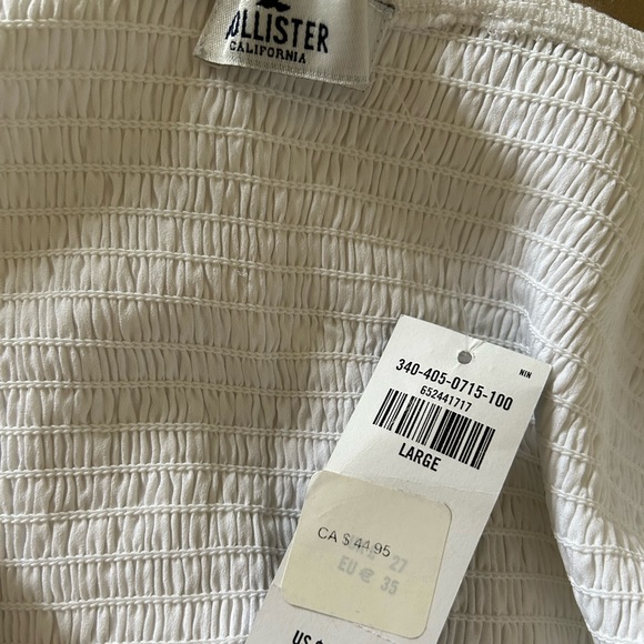 Hollister Ruched Flutter Sleeve Blouse - Picture 3 of 3